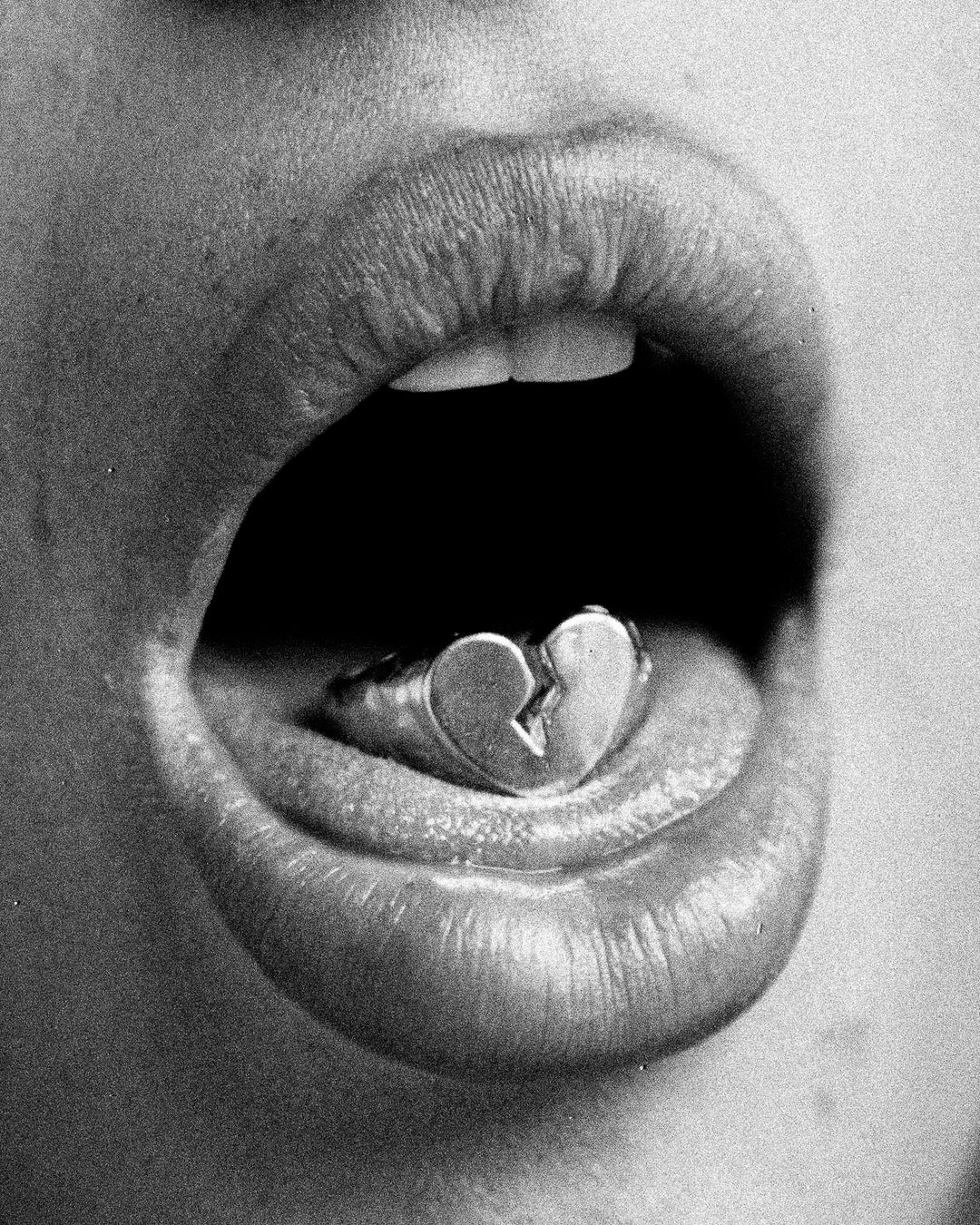 Broken Heart Signet