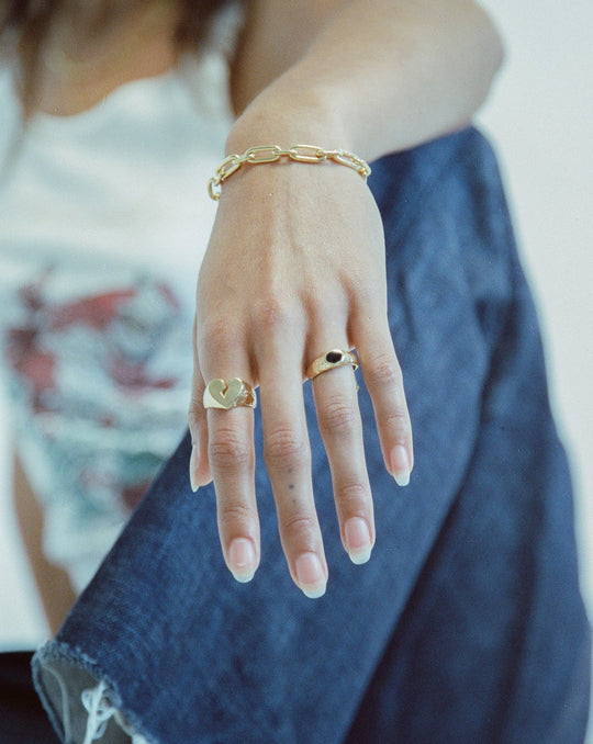 Broken Heart Signet I Gold