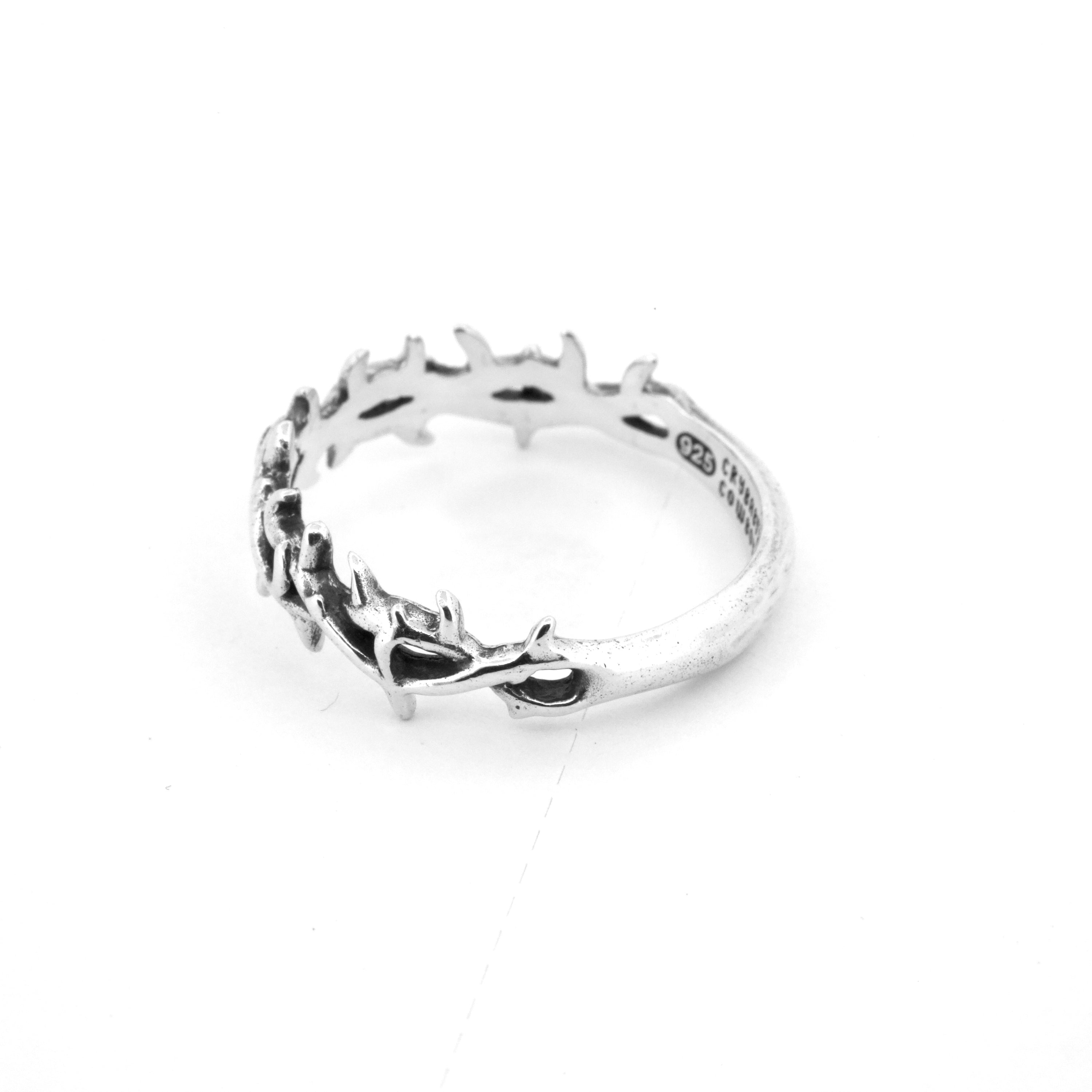 Thorns II Ring
