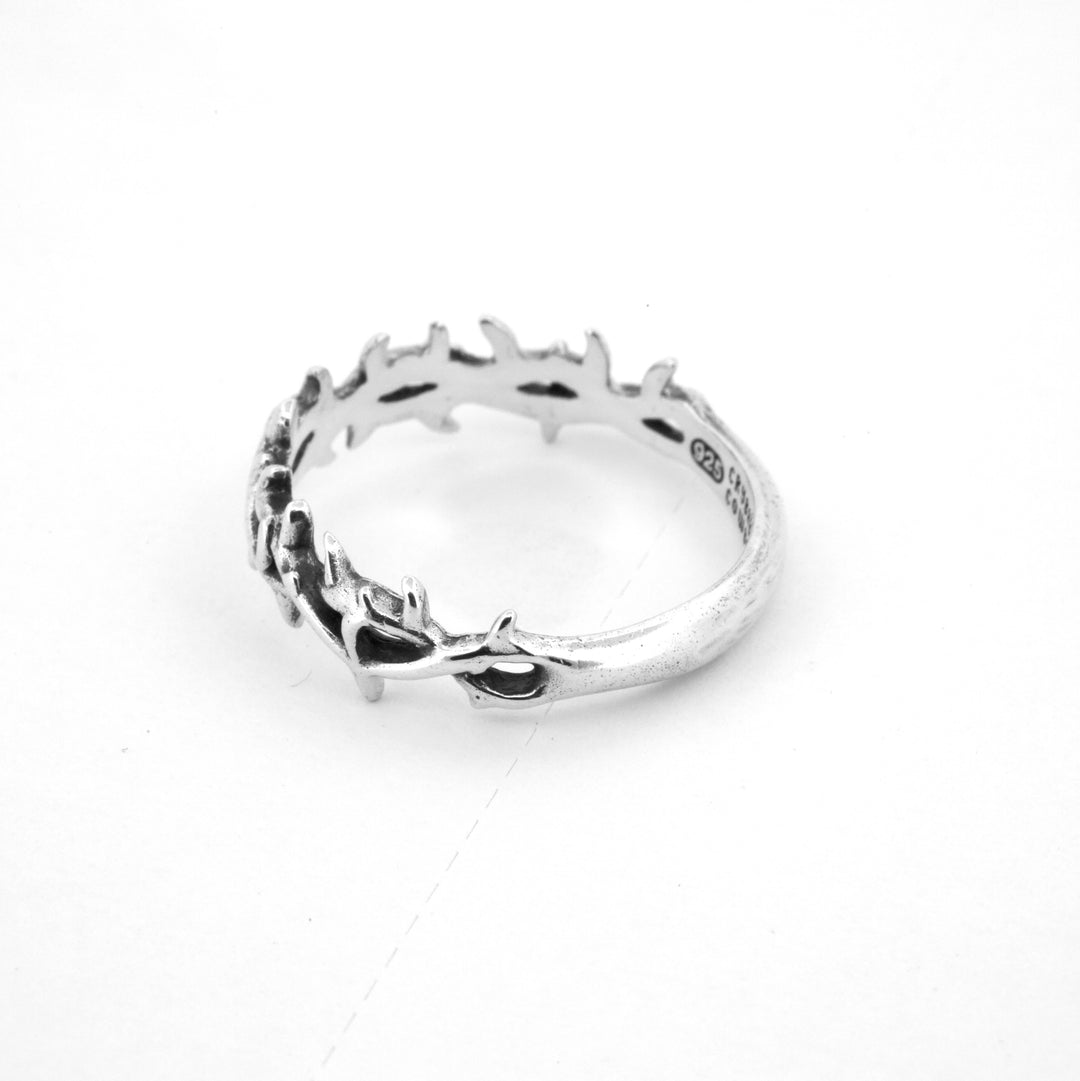 Thorns II Ring