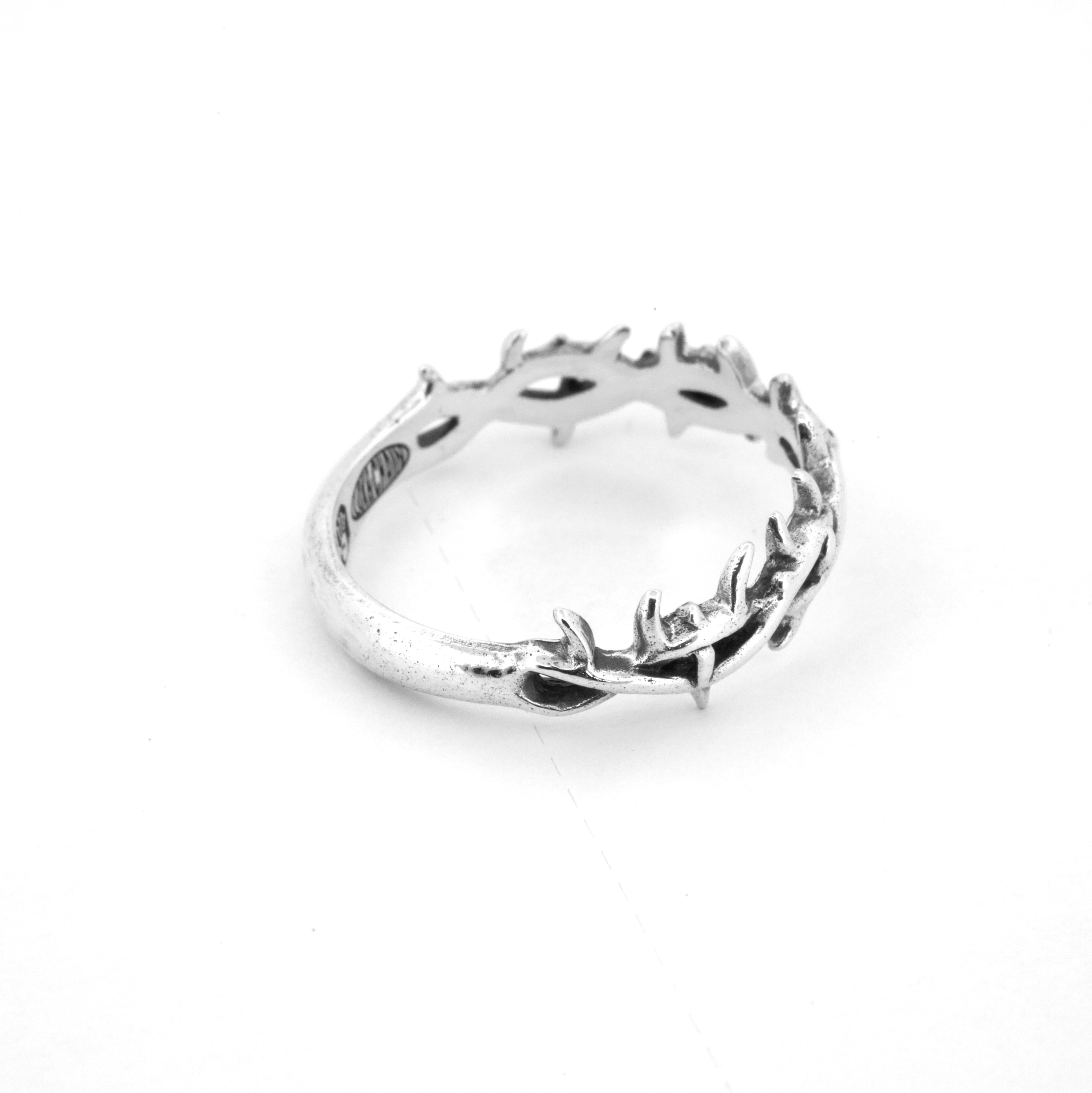 Thorns II Ring