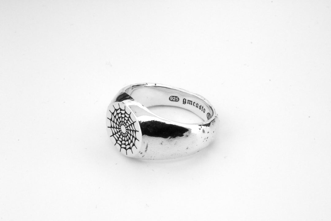 Webbed Signet