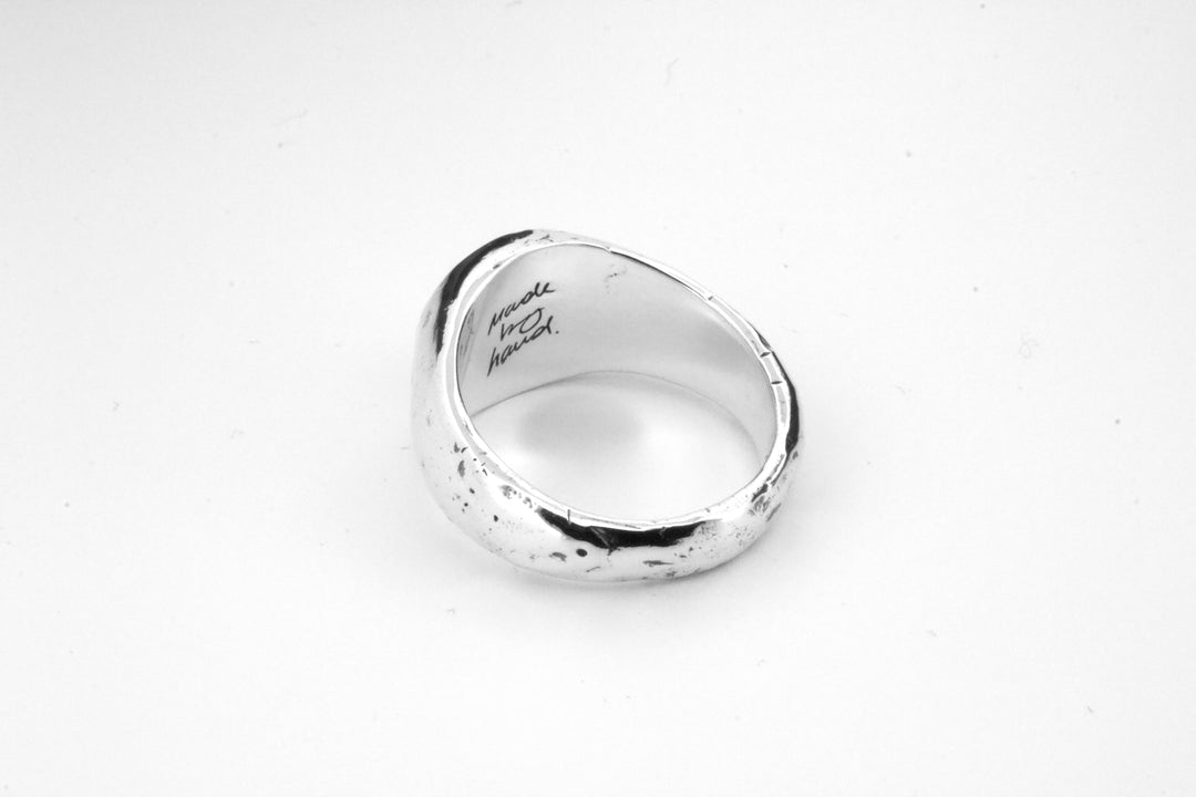 Webbed Signet