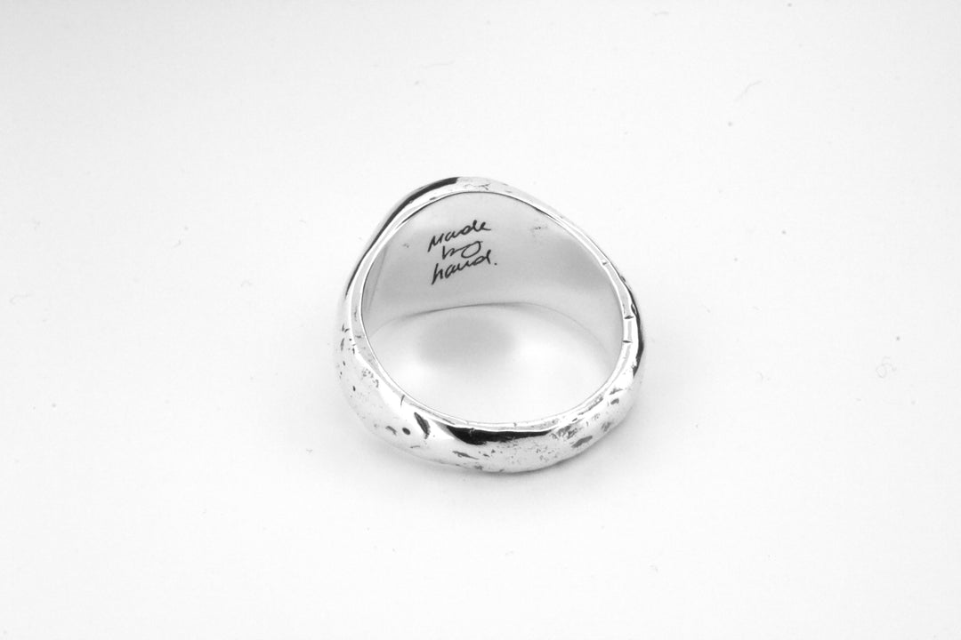 Webbed Signet