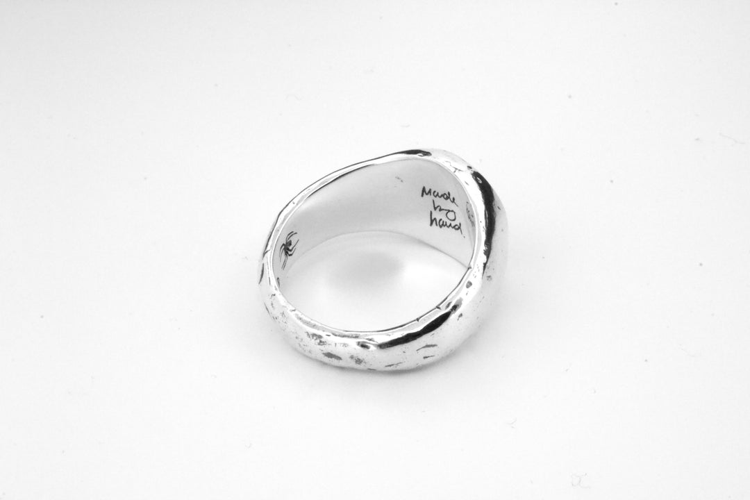 Webbed Signet