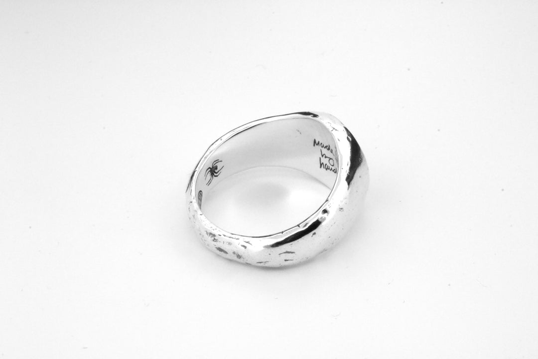 Webbed Signet