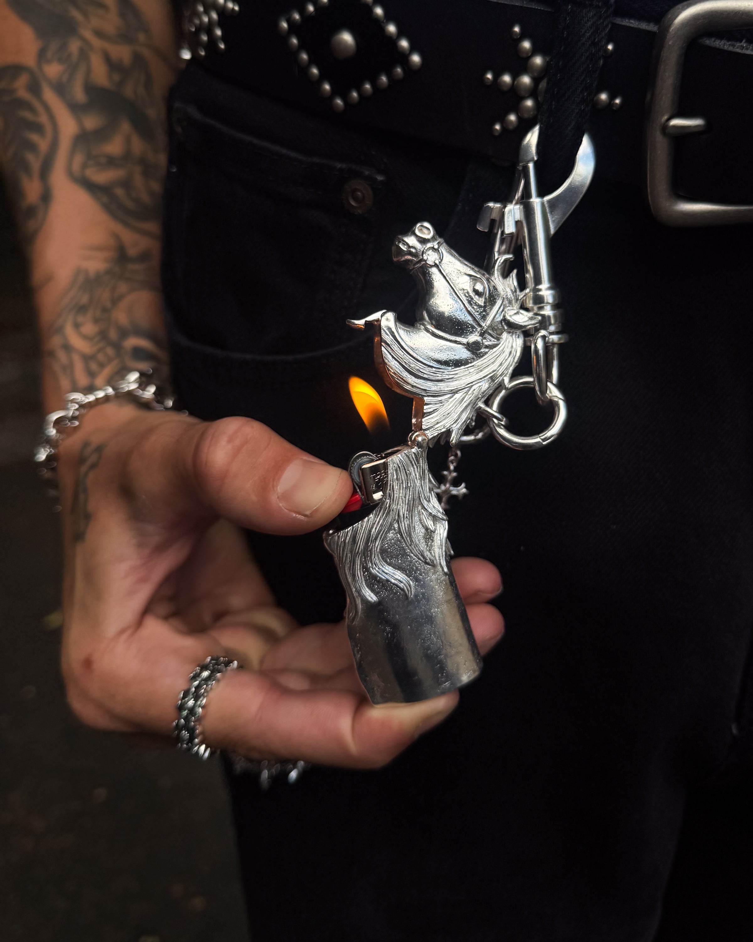 Horse Lighter Carabiner – Lox & Chain