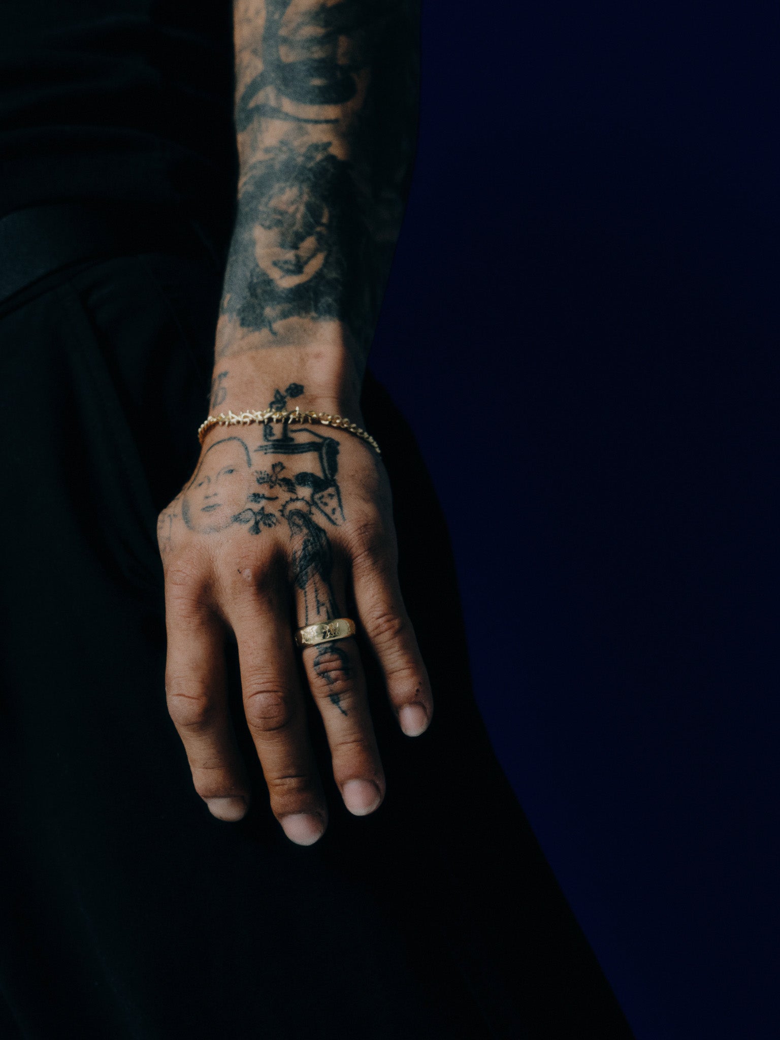 Metamorphosis Ring I Gold