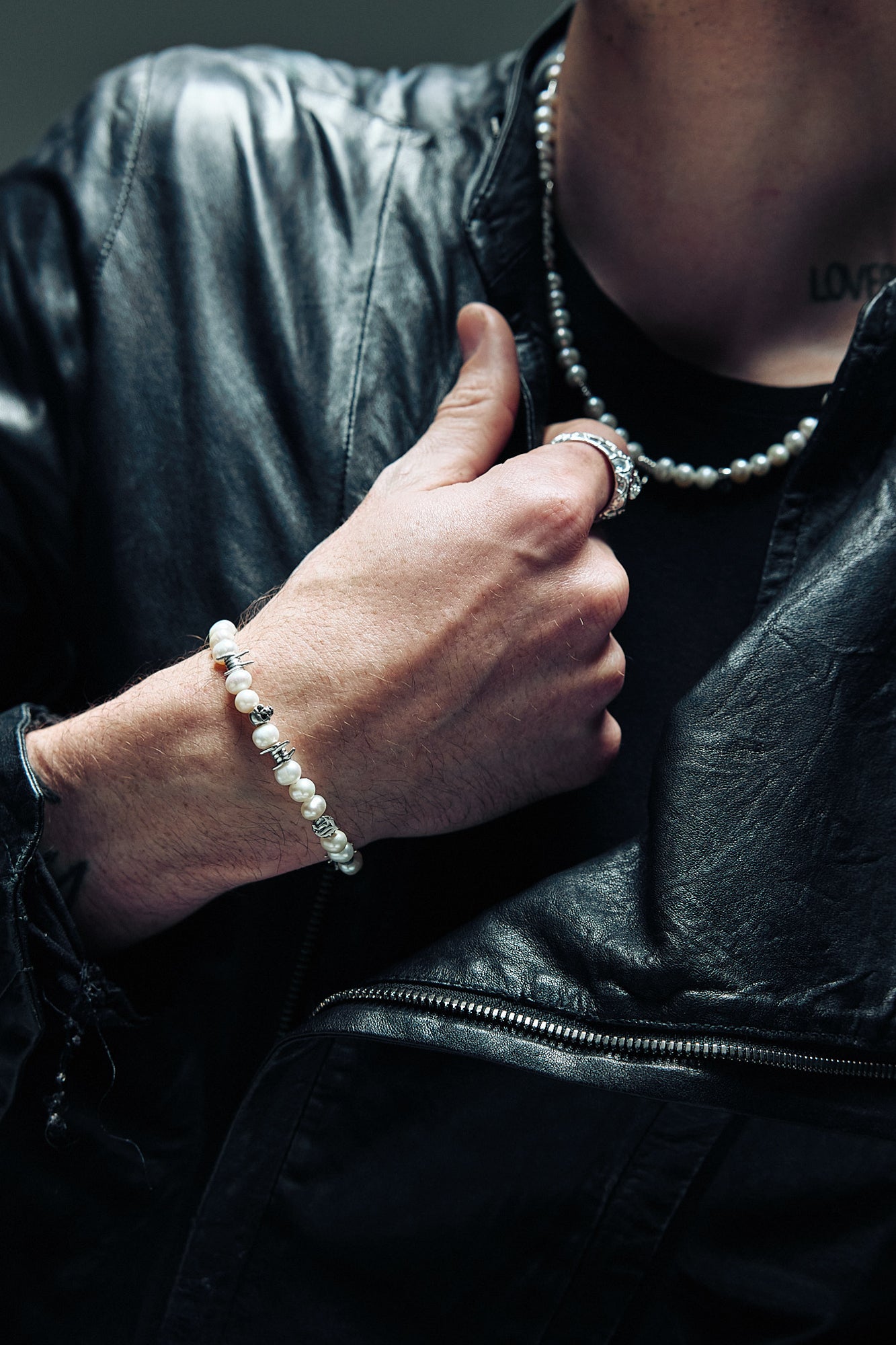 Disunion Pearl Bracelet