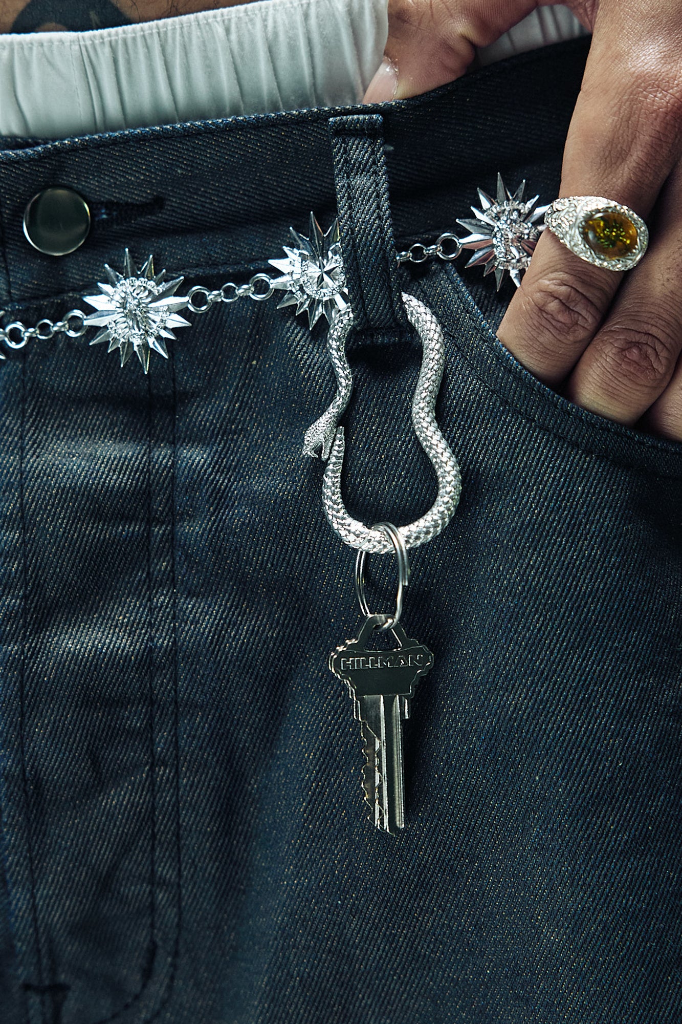 Ouroboros Carabiner – Lox & Chain