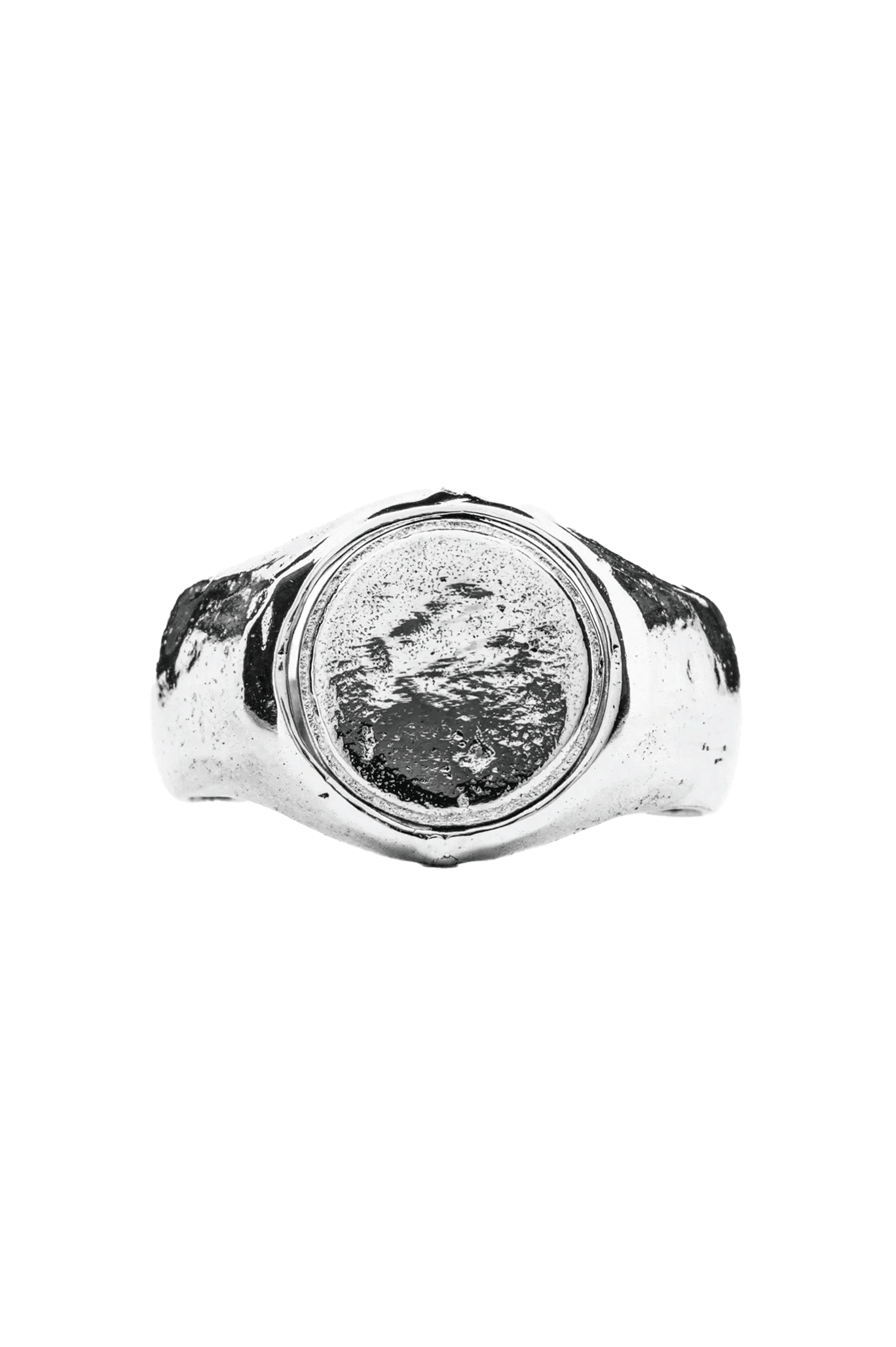 Revolve Signet