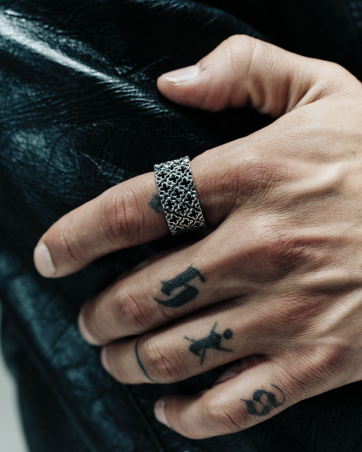 Quatrefoil Ring