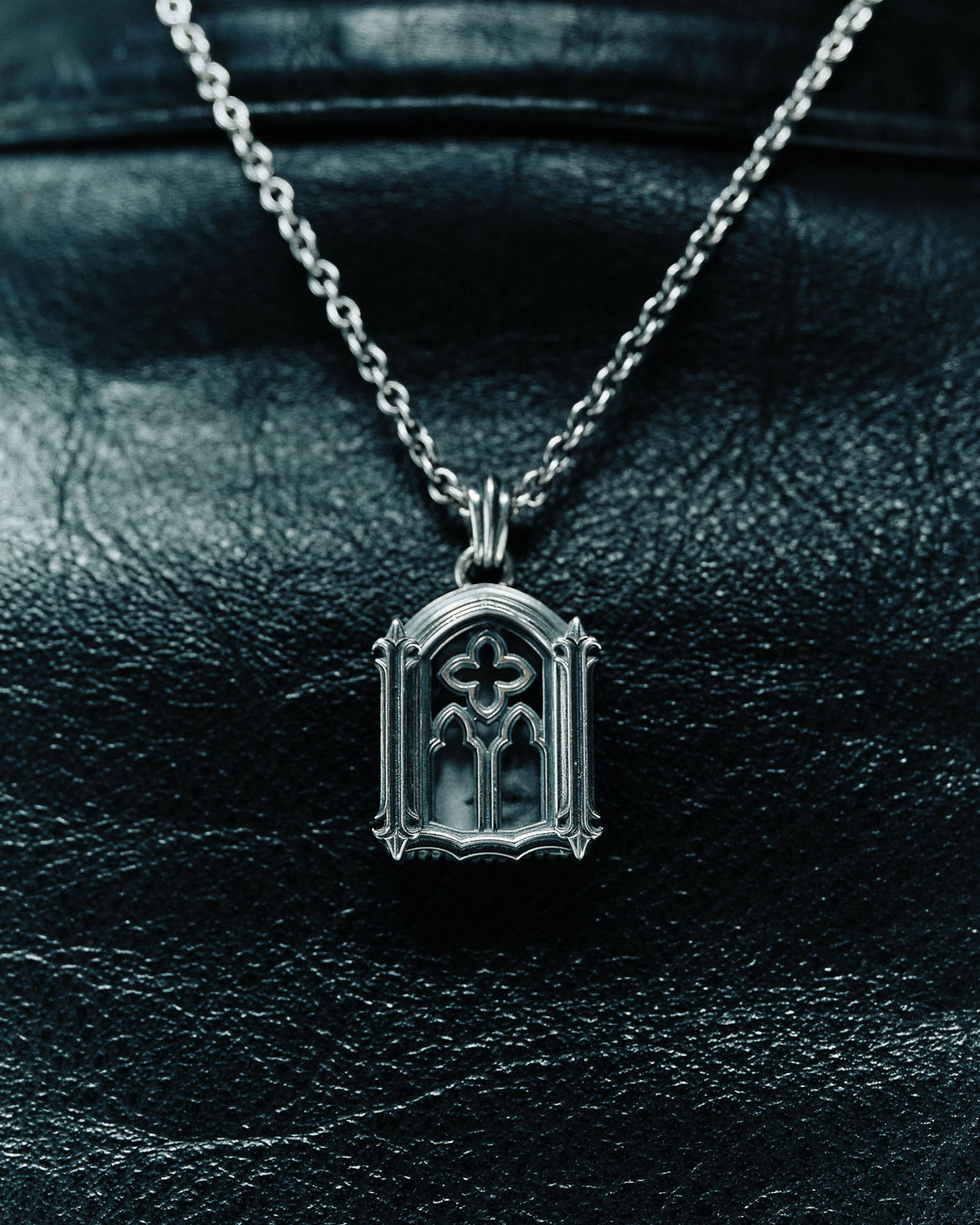 Avec Amour Necklace