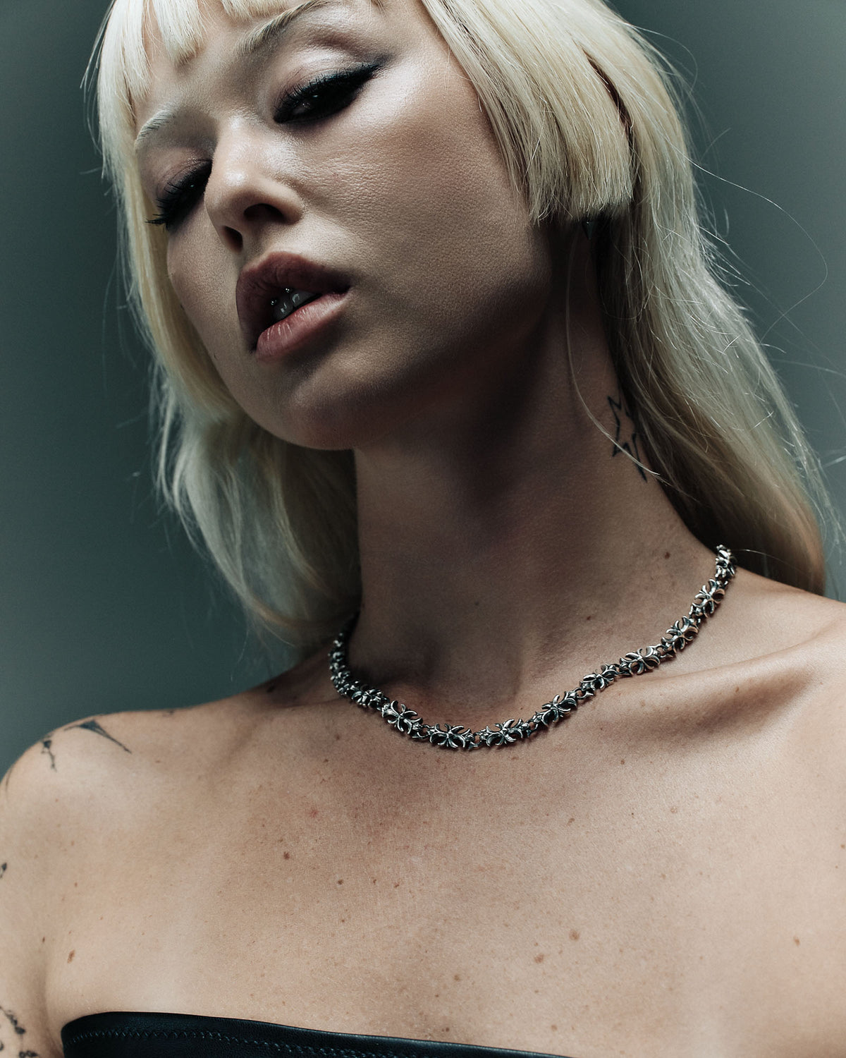 Vaulted Cross Chain Necklace