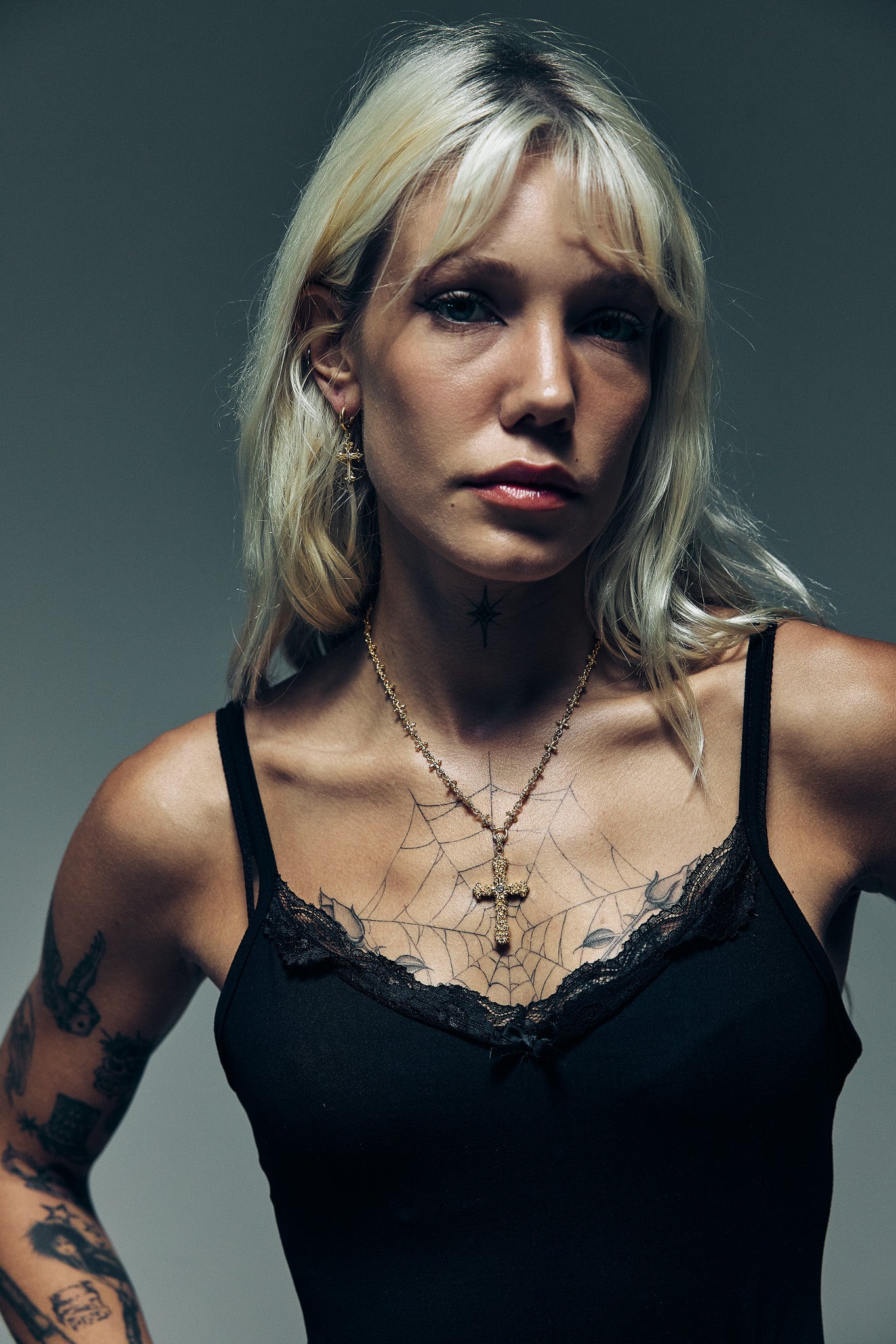 Baroque Cross Necklace | Gold
