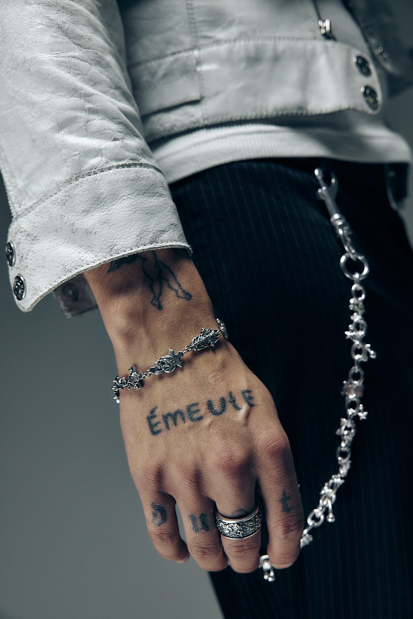 Legacy Cross Bracelet – Lox & Chain
