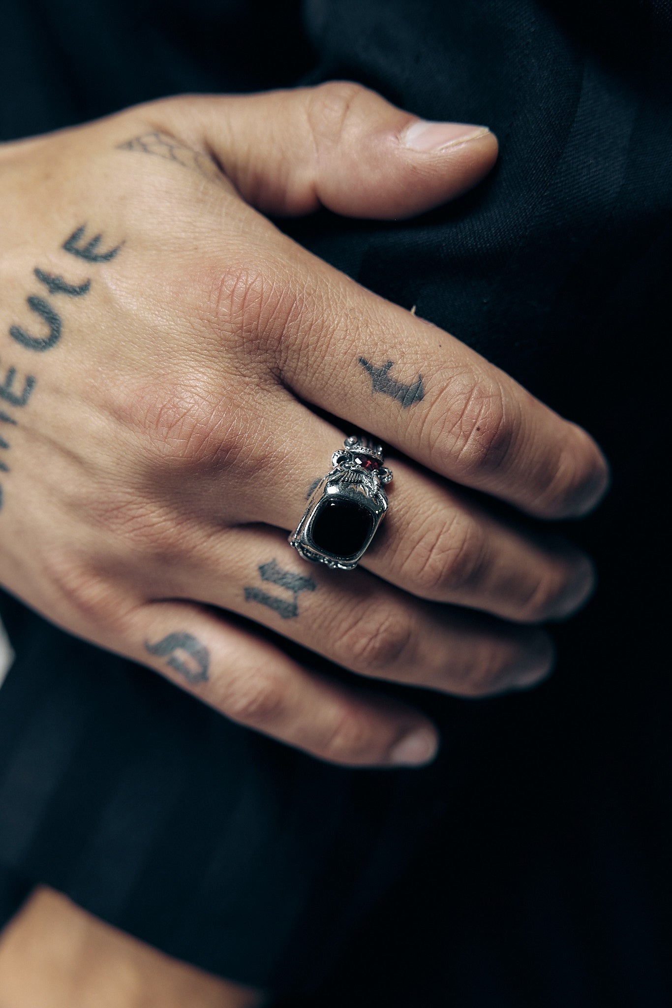 Born Free Signet - Black Onyx