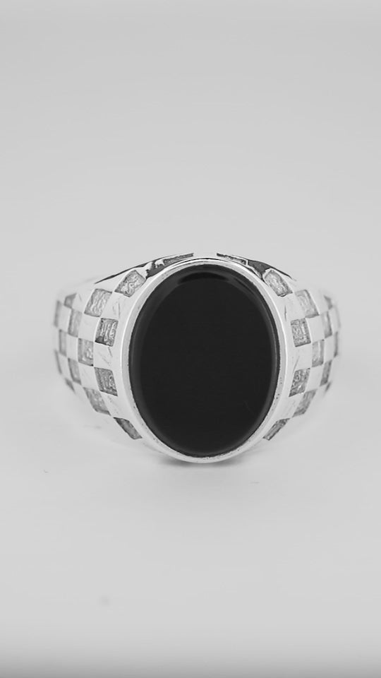 Checkered Signet - Onyx