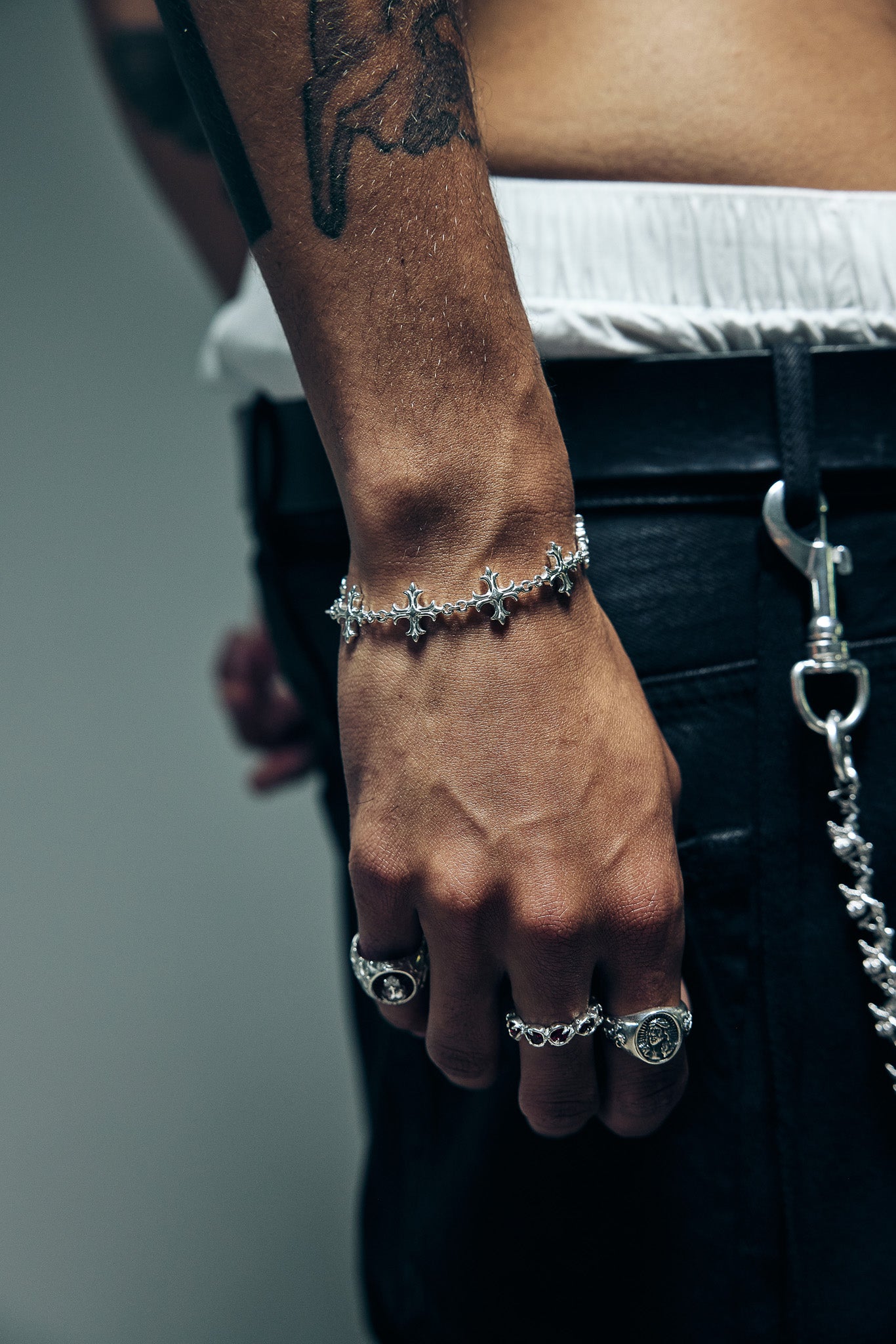 LOHME♡ローム-Big Circle Bracelet ZMZY Lucky Lovely Gold Color Love Hollow Turtle Bracelet For