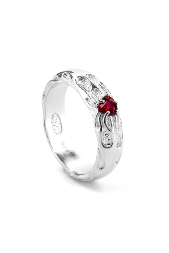 Lil' Flaming Heart Ring - Garnet