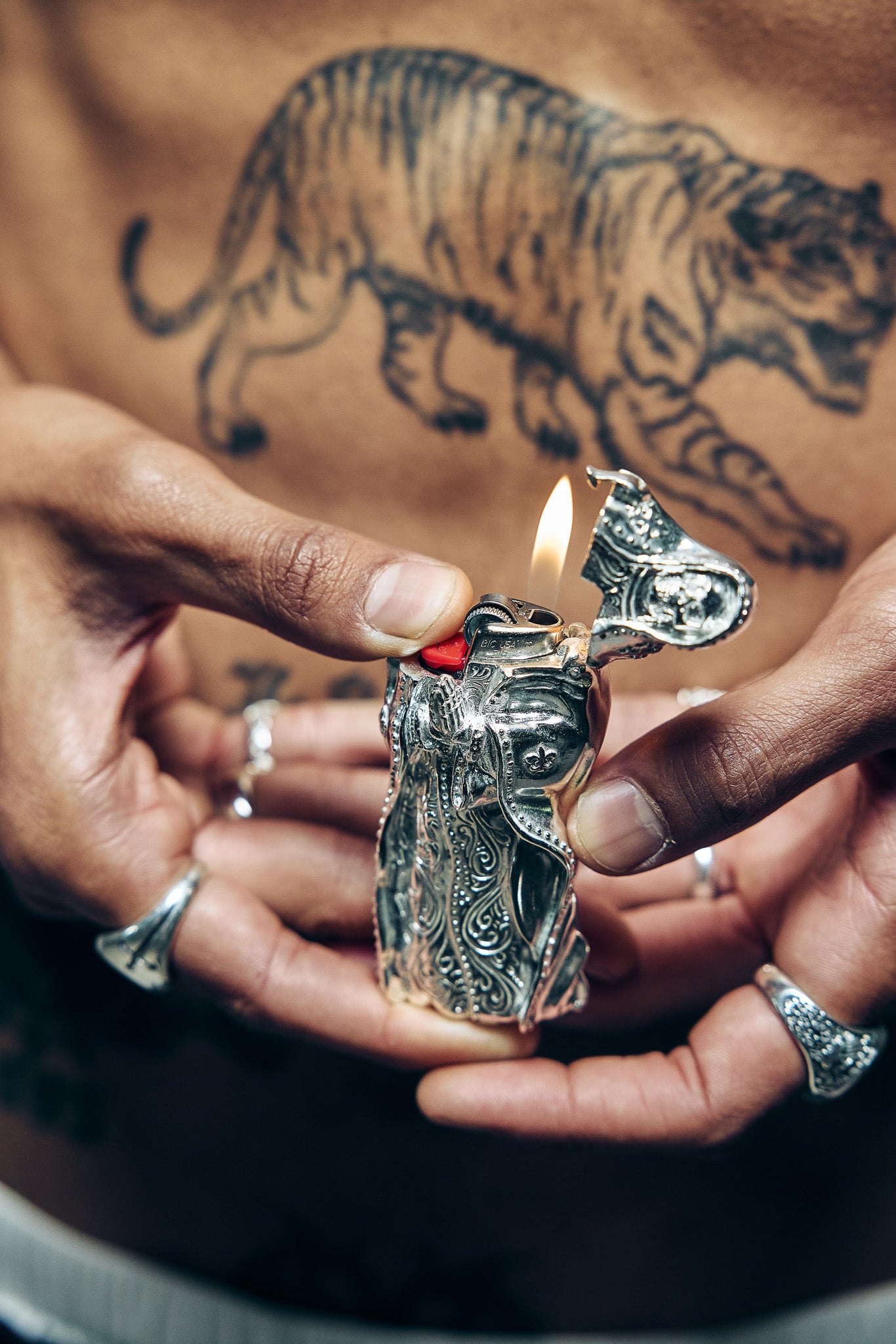 Santa Muerte Lighter Cover – Lox & Chain
