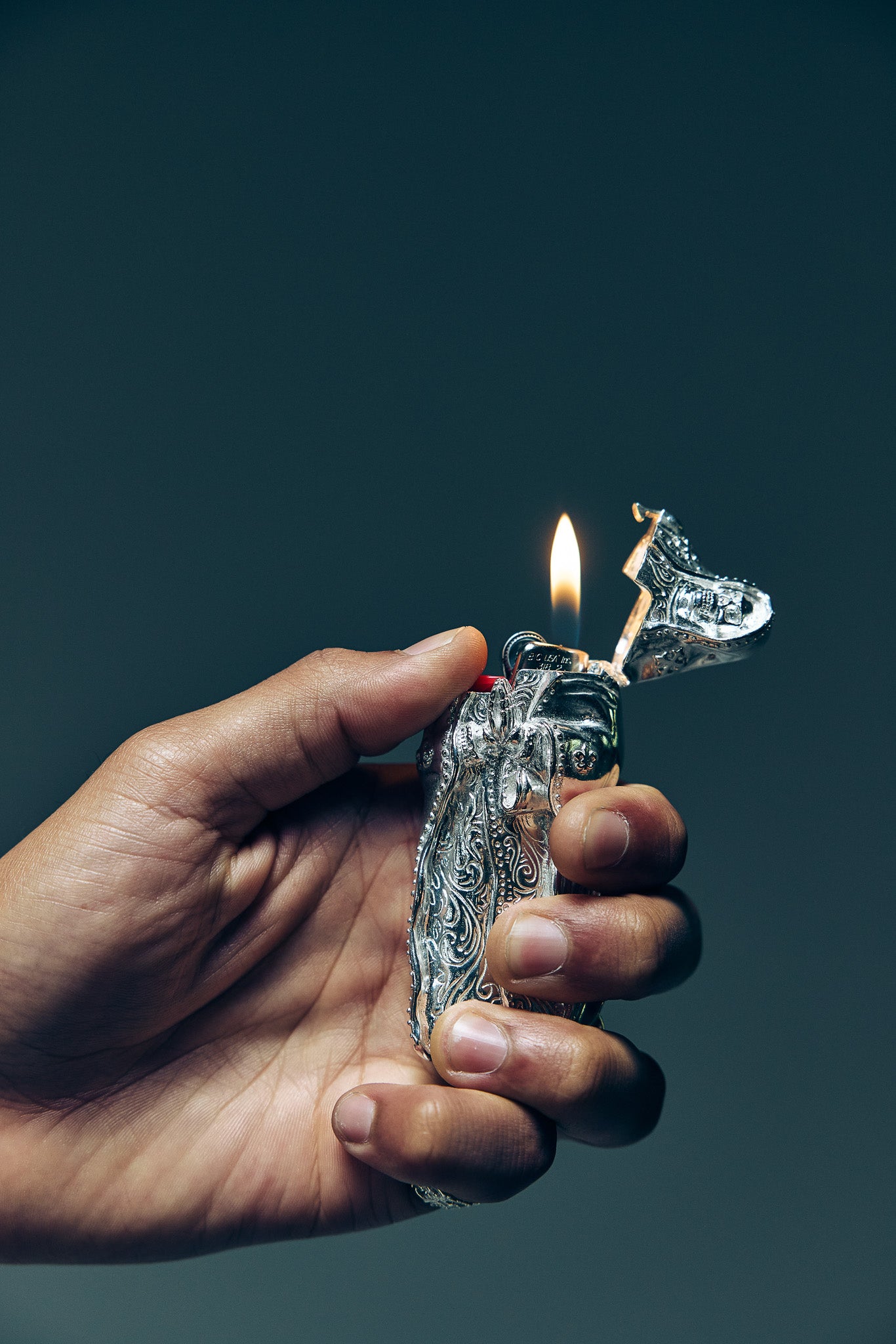 Santa Muerte Lighter Cover – Lox & Chain