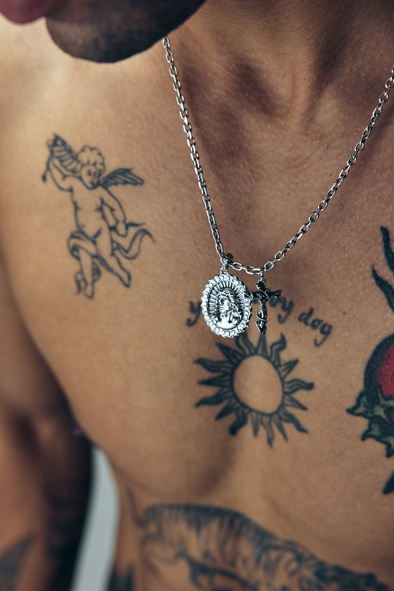 Saviour Necklace Set