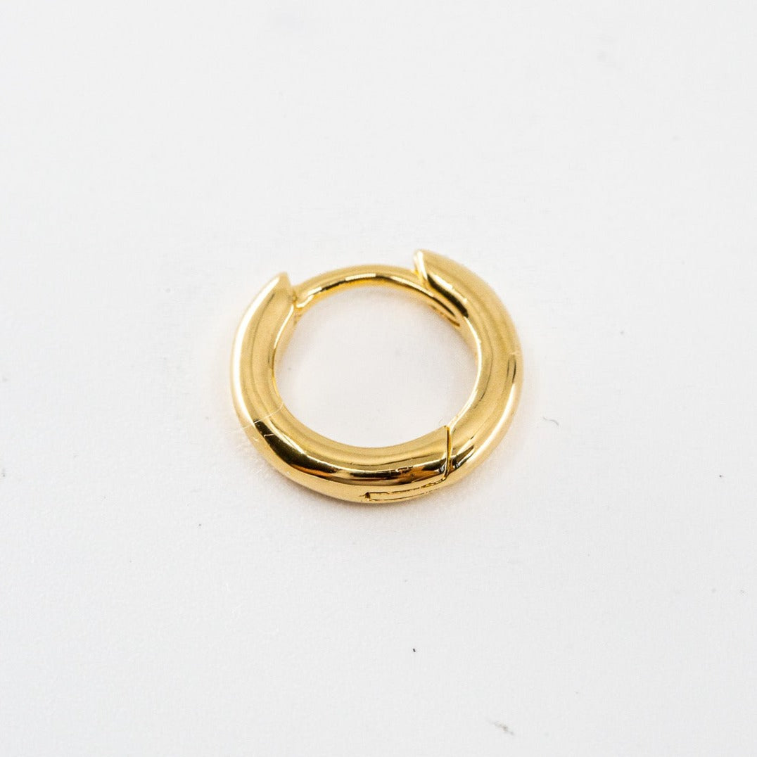 Staple Huggie Earrings | Gold